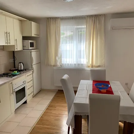 Dzeni * סראייבו